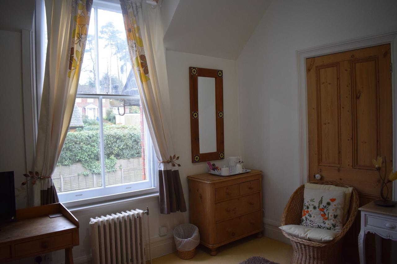 Heatherbank B&B Sandhurst  Luaran gambar